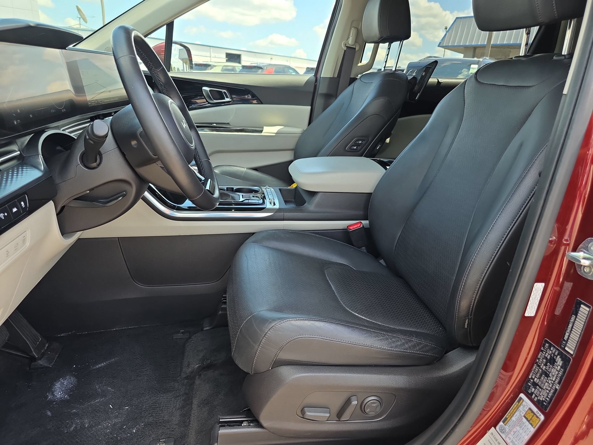 Used 2022 Kia Carnival SX Prestige FWD image 10