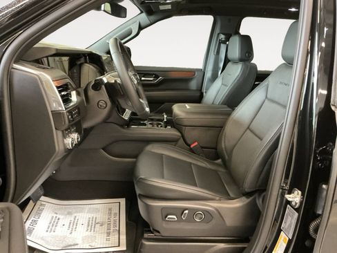 Certified 2026 GMC Yukon XL Denali w/ Sun & Power Step Package AWD/4WD image 10