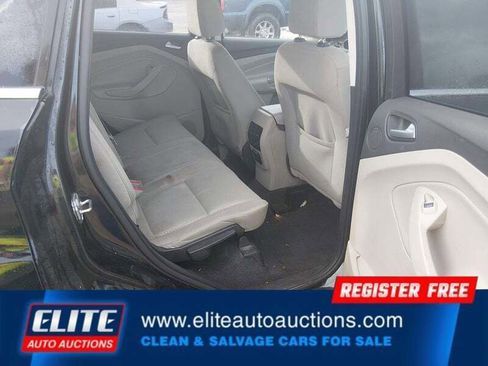 Used 2017 Ford Escape SE w/ Equipment Group 201A image 15