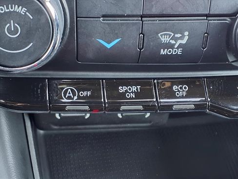 Used 2024 Dodge Durango GT image 12