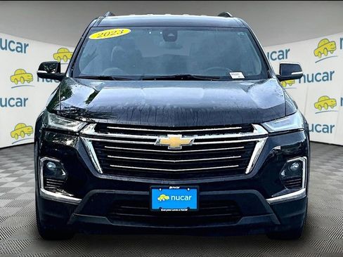 Used 2023 Chevrolet Traverse LT AWD/4WD image 2