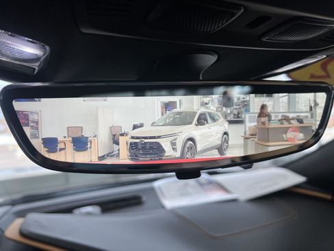 Used 2022 Chevrolet Corvette Stingray Premium Conv w/ Z51 Performance Package image 24