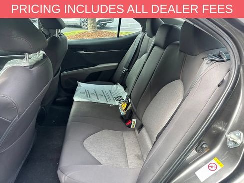Used 2018 Toyota Camry LE FWD image 10