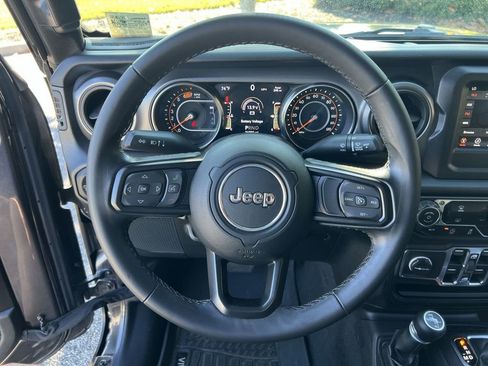 Used 2021 Jeep Wrangler Unlimited Sport image 16