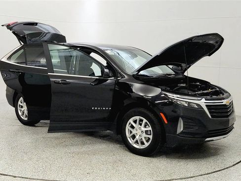 Used 2024 Chevrolet Equinox LT w/ LPO, Floor Liner Package image 9