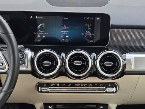 Used 2021 Mercedes-Benz GLB 250 image 21