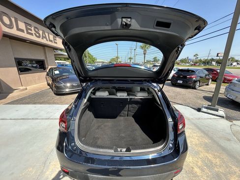 Used 2014 MAZDA MAZDA3 i Sport FWD image 10