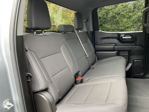 Used 2024 Chevrolet Silverado 1500 Custom image 33