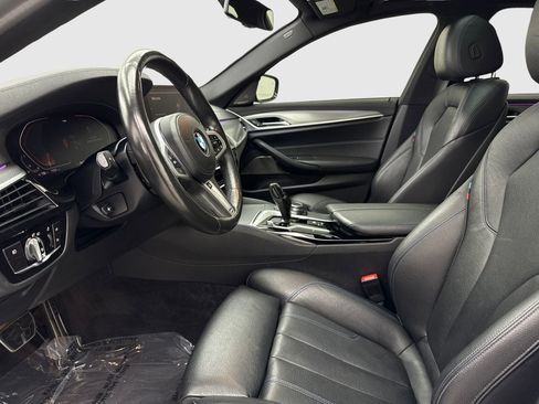 Used 2020 BMW 530i xDrive w/ M Sport Package image 17