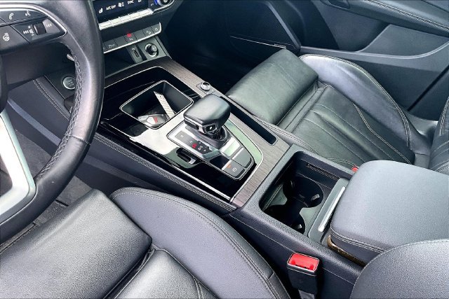 Used 2021 Audi Q5 2.0T Premium Plus w/ Premium Plus Package AWD/4WD image 14