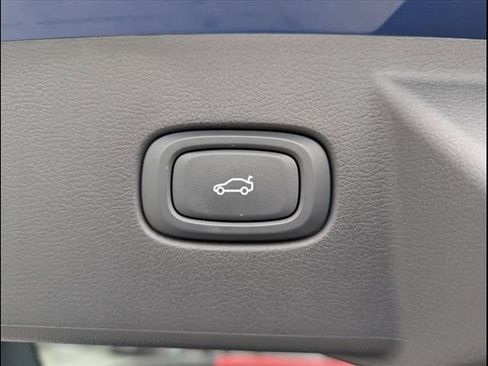 New 2025 VinFast VF 8 Plus image 18