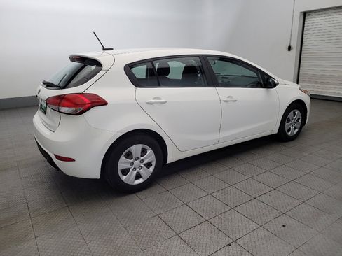 Used 2017 Kia Forte LX image 10