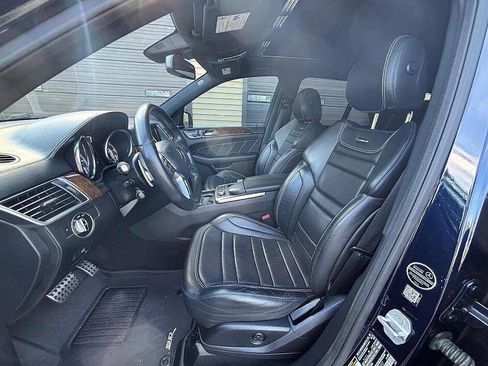 Used 2015 Mercedes-Benz ML 63 AMG 4MATIC image 14