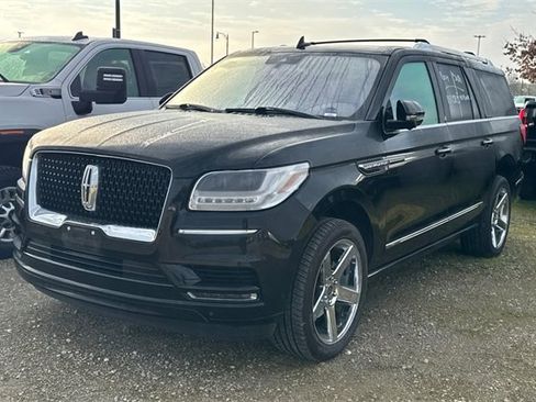 Used 2020 Lincoln Navigator L Reserve w/ Equipment Group 208A Reserve image 5