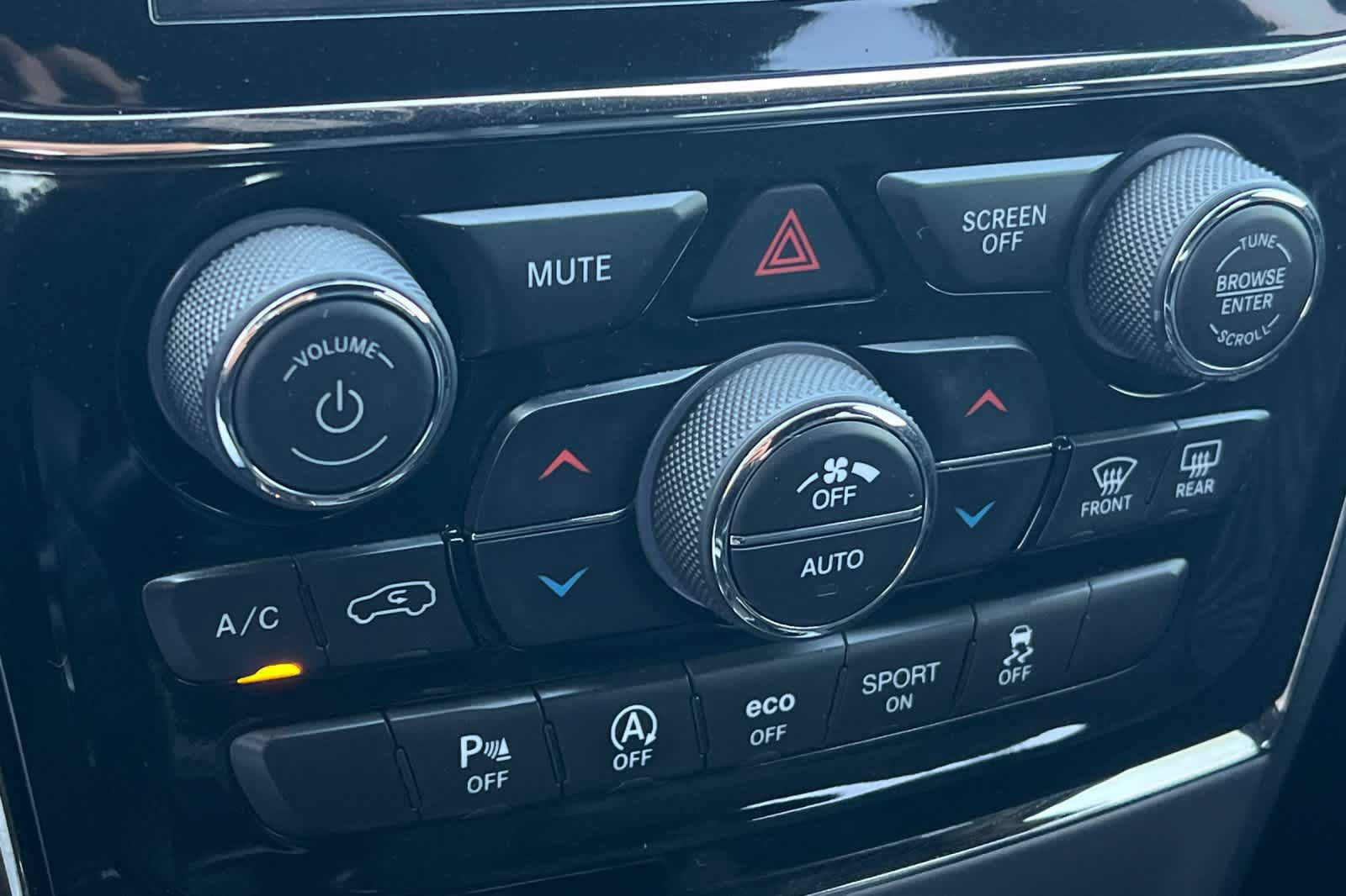 Used 2019 Jeep Grand Cherokee Limited X RWD image 22