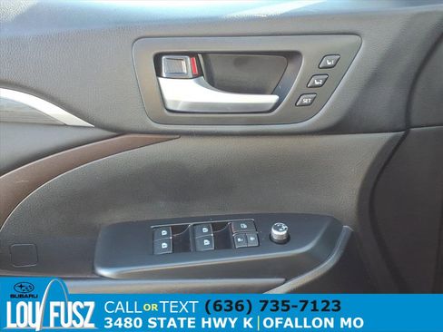 Used 2018 Toyota Highlander Limited image 25