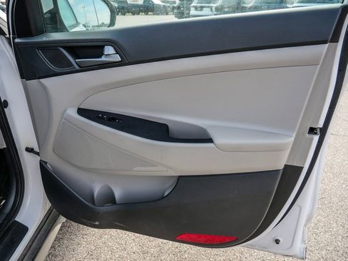 Used 2017 Hyundai Tucson SE FWD image 48