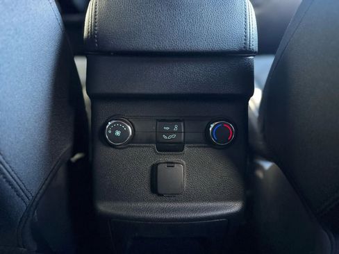 Used 2017 Ford Explorer XLT w/ Equipment Group 201A image 32