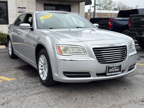 Used 2012 Chrysler 300 RWD image 16
