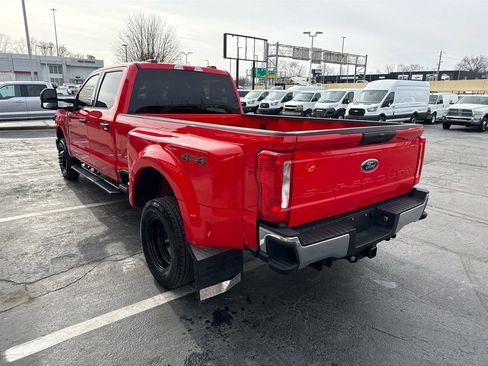 Used 2025 Ford F350 XLT image 6