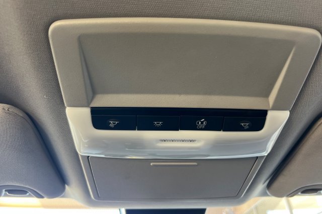 Used 2025 Nissan Altima 2.5 SR FWD image 38