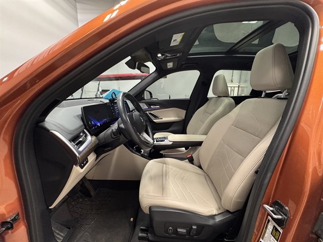 Used 2023 BMW X1 xDrive28i w/ Premium Package AWD/4WD image 19