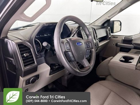 Used 2018 Ford F150 XLT image 3