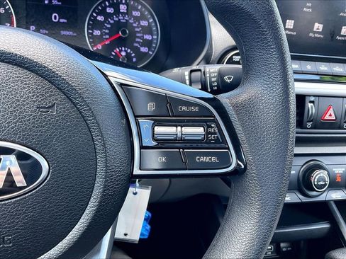 Used 2020 Kia Forte LXS FWD image 22