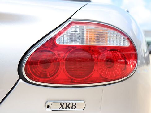 Used 2004 Jaguar XK8 Convertible image 13