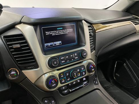 Used 2017 GMC Yukon Denali w/ Open Road Package AWD/4WD image 25