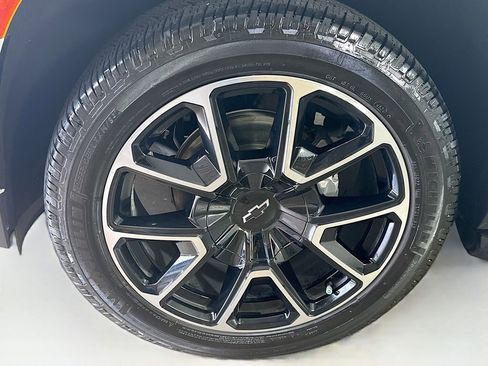 Used 2022 Chevrolet Tahoe RST w/ Sport Performance Package image 40