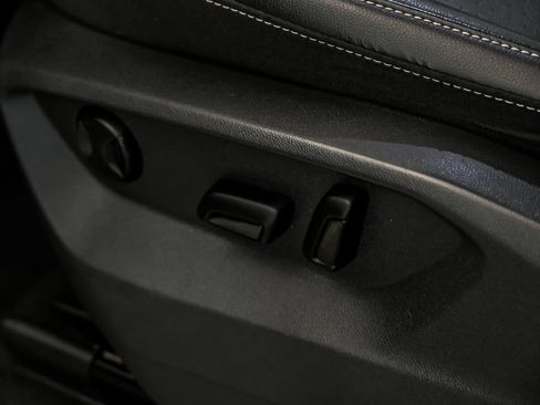 Used 2022 Volkswagen Atlas SE w/ Panoramic Sunroof Package image 17