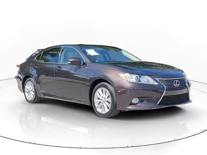 Used 2013 Lexus ES 300h w/ Luxury Pkg