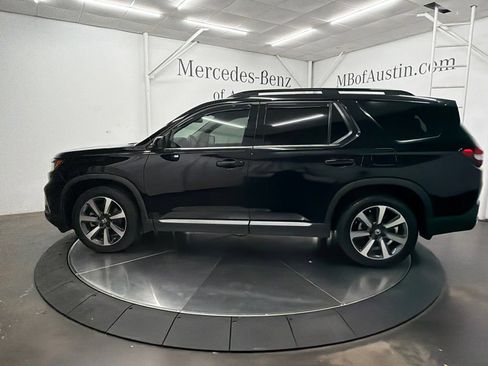 Used 2023 Honda Pilot Elite image 4