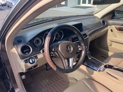 Used 2014 Mercedes-Benz C 250 Sedan image 14