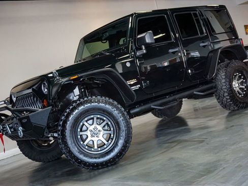 Used 2012 Jeep Wrangler Unlimited Sahara w/ Connectivity Group image 36