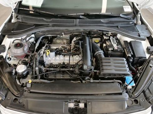 Used 2021 Volkswagen Jetta R-Line image 9