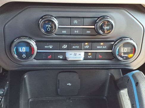 Used 2023 Ford Bronco Wildtrak AWD/4WD image 21