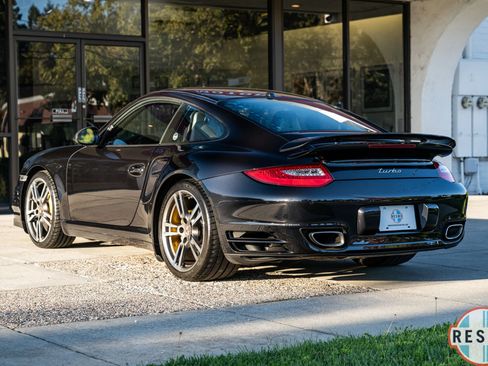 Used 2010 Porsche 911 Turbo AWD/4WD image 4
