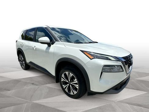 Used 2023 Nissan Rogue SV FWD image 2
