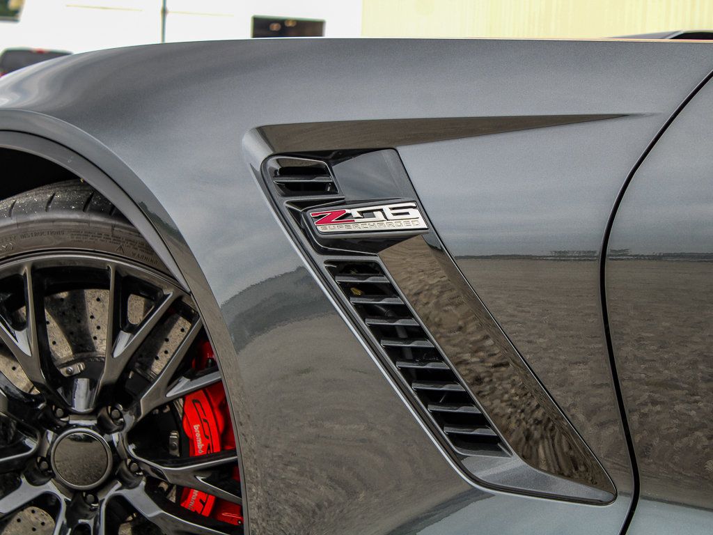 Used 2017 Chevrolet Corvette Z06 RWD image 10