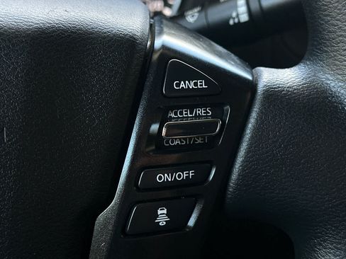 Used 2024 Nissan Frontier S w/ Technology Package AWD/4WD image 29