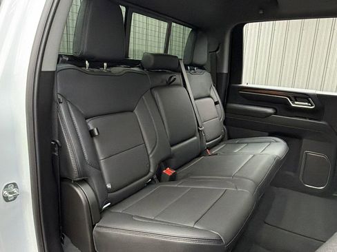 Used 2025 GMC Sierra 3500 Denali w/ Denali Reserve Package AWD/4WD image 40