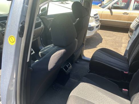 Used 2012 MAZDA MAZDA5 Sport FWD image 15