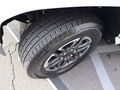 Used 2025 Toyota Tacoma TRD Sport image 43