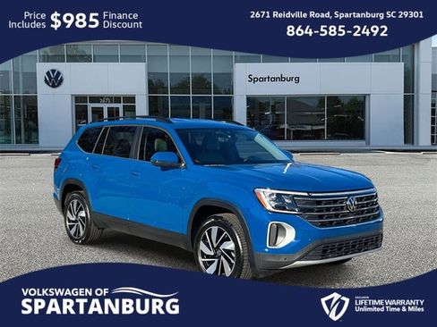 Used 2025 Volkswagen Atlas SE image 1