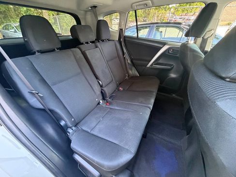 Used 2016 Toyota RAV4 LE FWD image 20