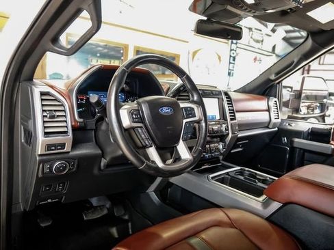 Used 2020 Ford F250 Platinum image 5