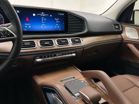 Used 2025 Mercedes-Benz GLE 350 4MATIC image 28