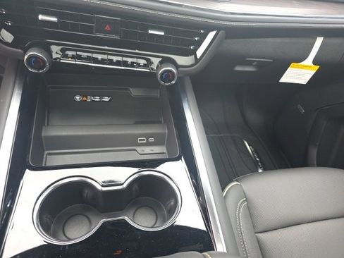 New 2026 Chevrolet Tahoe Premier image 25